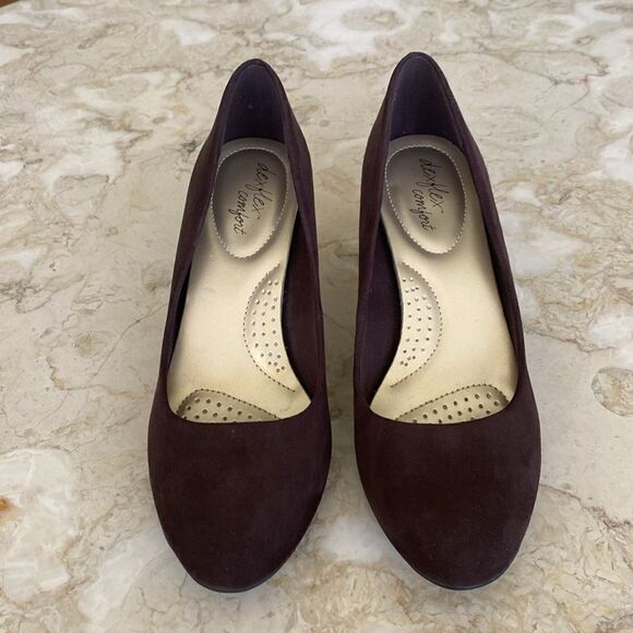 Dexflex Comfort Aubergine Faux Suede Round-Toe Pump 9.5 Regular - Picture 4 of 12